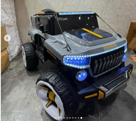 5388 KIDS JEEP  Jumbo-Sized 2-seater is perfect for kids aged 1-11 years old.