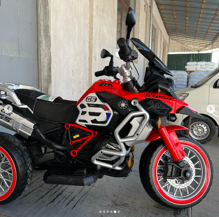 V30 RIDE ON BIKE Battery Oprated kids Motorbike